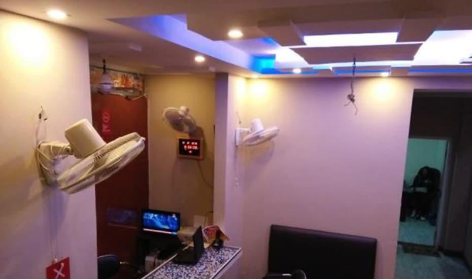 Fabhotel Deepak Palace Hotel Varanasi